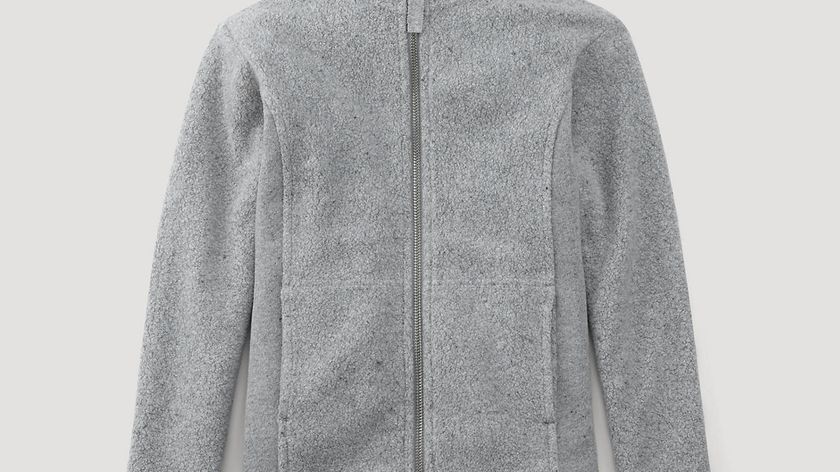 hessnatur Kinder Fleece-Jacke BetterRecycling aus Bio-Baumwolle - grau - Größe 122/128