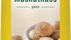 Ganze Muskatnüsse