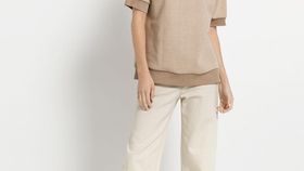 hessnatur Damen Pflanzengefärbtes Shirt aus Bio-Baumwolle mit Kapok - beige - Größe 42