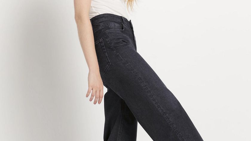 hessnatur Damen BetterRecycling Jeans Culotte aus Bio-Denim - schwarz - Größe 31/29