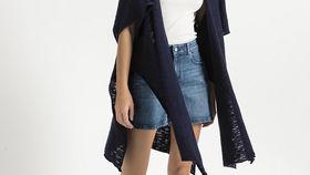 hessnatur Damen Poncho aus Bio-Baumwolle mit Kapok - blau - Größe 90x90 cm