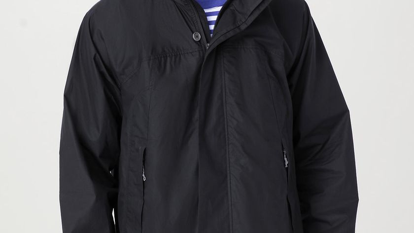 hessnatur Herren Windjacke Regular NATURE SHELL aus Bio-Baumwolle - schwarz - Größe 54