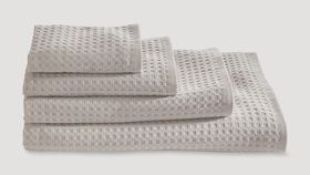 hessnatur Waffelpiqué-Handtuch aus Bio-Baumwolle - grau - Größe 30x50 cm
