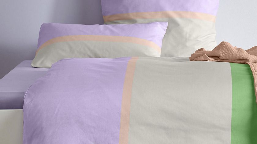 hessnatur Satin Bettwäsche-Set MARK aus Bio-Baumwolle - grün - Größe 155x220 / 40x80 cm