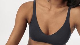 hessnatur Damen Soft BH PURE SENSE aus TENCEL™ Modal - schwarz - Größe 38