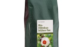 Bio-Hibiskusblüten-Tee geschnitten