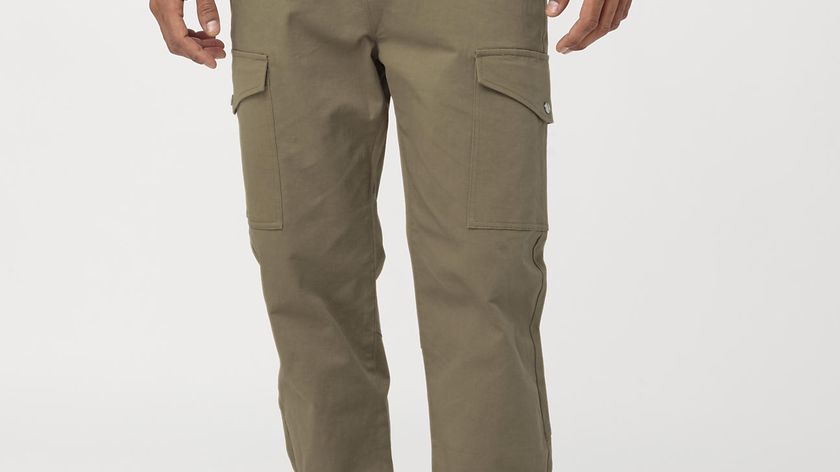hessnatur Herren Cropped Cargohose aus Bio-Baumwolle mit Hanf - beige - Größe 52