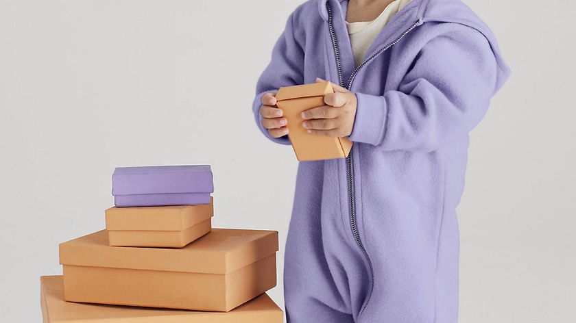 hessnatur Baby Softfleece Overall Regular aus Bio-Baumwolle - lila - Größe 50/56