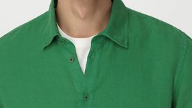 hessnatur Herren Hemd Relaxed aus Leinen - grün - Größe S (39/40)