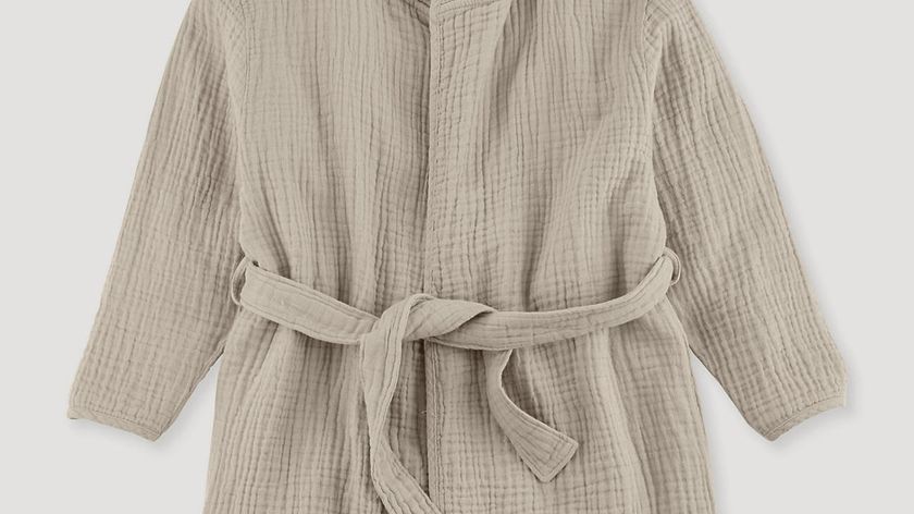 hessnatur Baby Musselin Kinder-Bademantel aus Bio-Baumwolle - beige - Größe 98/104