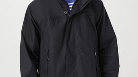 hessnatur Herren Windjacke Regular NATURE SHELL aus Bio-Baumwolle - schwarz - Größe 48