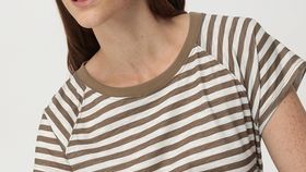 hessnatur Damen Slub Ringel-Shirt Regular aus Bio-Baumwolle - braun - Größe 36