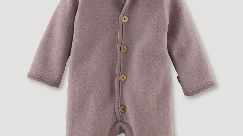 hessnatur Baby Walk-Overall aus Bio-Merinowolle - lila - Größe 98