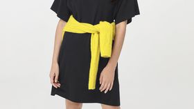 hessnatur Damen Shirt-Kleid Mini Relaxed aus Bio-Baumwolle - schwarz - Größe 34