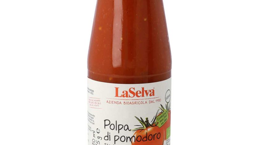 Tomatensauce Pomodoro aus sonnengereiften, frischen Tomaten