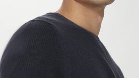 hessnatur Herren Slub Pullover Regular aus Bio-Baumwolle - blau - Größe 48