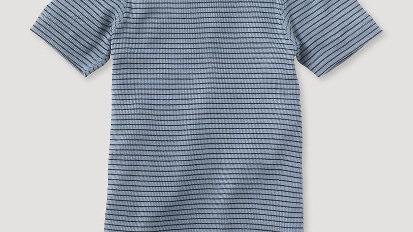 hessnatur Kinder  Kurzarmshirt aus Bio-Merinowolle und Seide - blau - Größe 98/104