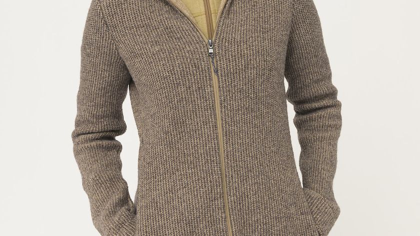hessnatur Damen-Outdoor Strickjacke aus Rhönwolle mit Bio-Baumwolle - gelb - Größe 42