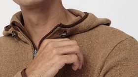 hessnatur Fleece-Kapuzenjacke aus Bio-Baumwolle - braun - Größe 48