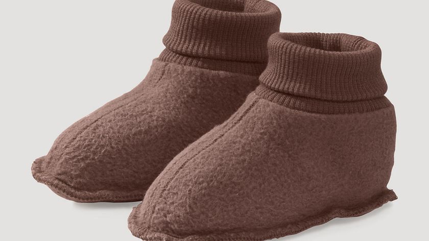 hessnatur Baby Softfleece Schuhe aus Bio-Baumwolle - braun - Größe 50/56