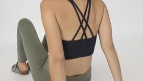 hessnatur Loungewear Bustier Fitted Highneck ACTIVE LIGHT aus Bio-Baumwolle - schwarz - Größe 38