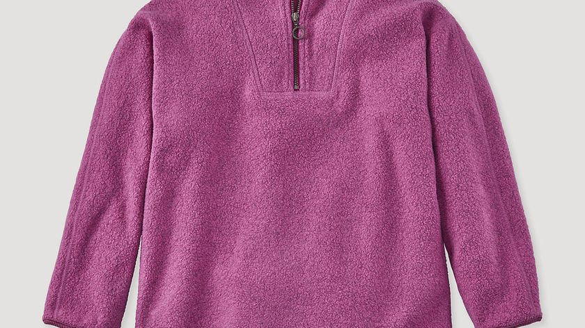 hessnatur Kinder Fleece Sweater BetterRecycling aus Bio-Baumwolle - rosa - Größe 122/128