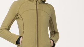hessnatur Damen-Outdoor Softfleece-Jacke aus Bio-Baumwolle - gelb - Größe 48