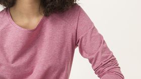 hessnatur Damen Langarm-Shirt aus Bio-Baumwolle - lila - Größe 46