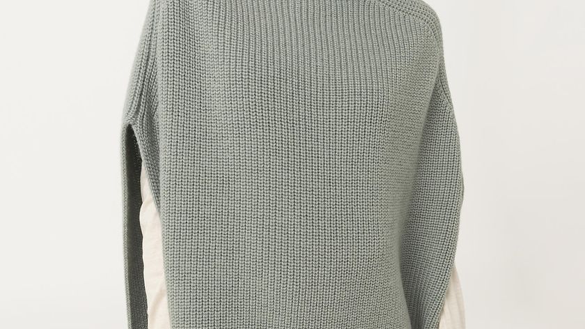 hessnatur Damen Strickcape aus Bio-Merinowolle mit Alpaka - grün - Größe L/XL