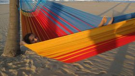 Vida de la luz especial - family hammock with macrame fringe