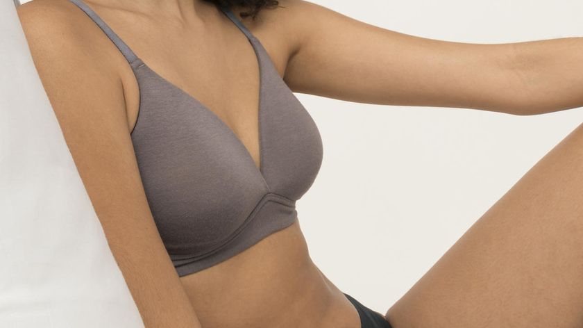 hessnatur Damen metallfreier Spacer-BH aus Bio-Baumwolle und TENCEL™Modal - lila - Größe 80A