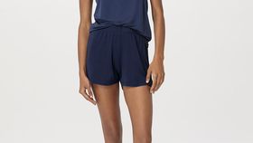 hessnatur Damen Schlafshorts Regular PURE SILK aus Bio-Seide - blau - Größe 40