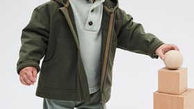 hessnatur Baby Softshell-Jacke aus Bio-Baumwolle - grün - Größe 74/80