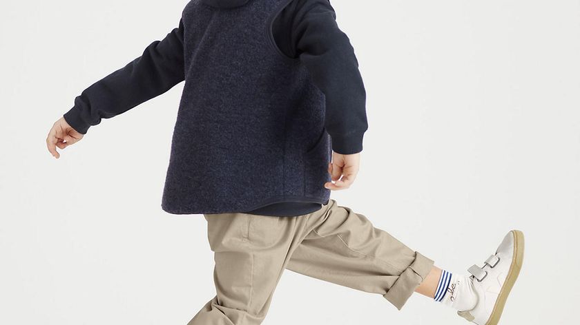 hessnatur Kinder Hoodie aus Bio-Baumwolle - blau - Größe 134/140