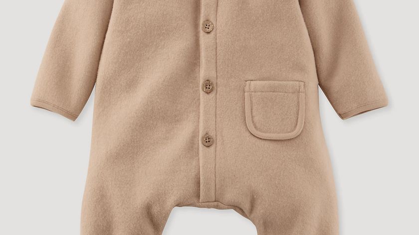 hessnatur Baby Softfleece-Overall aus Bio-Baumwolle - beige - Größe 74/80