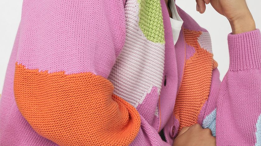 hessnatur Damen Strickjacke Relaxed aus Bio-Baumwolle - rosa - Größe S