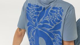 hessnatur Herren LIV LEE X HESSNATUR T-Shirt aus Bio-Baumwolle - blau - Größe 54