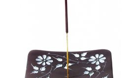 Räucherstäbchenhalter "Blume" Black Stone graviert 10x1