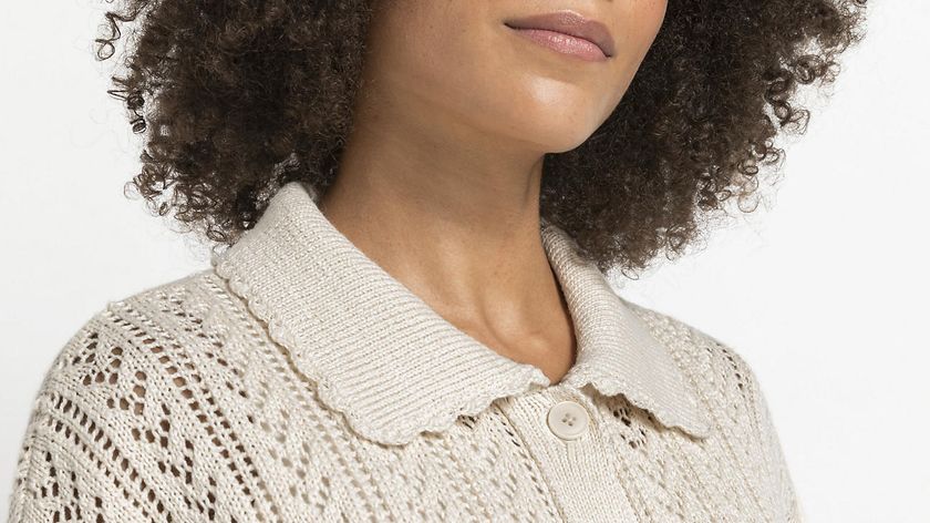 hessnatur Damen Ajour-Strickjacke aus Leinen und Bio-Baumwolle - natur - Größe M