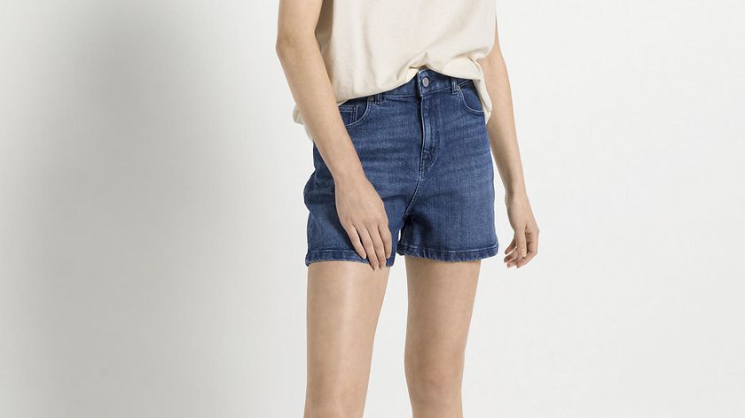 hessnatur Damen Jeansshorts aus Bio-Denim - blau - Größe 32
