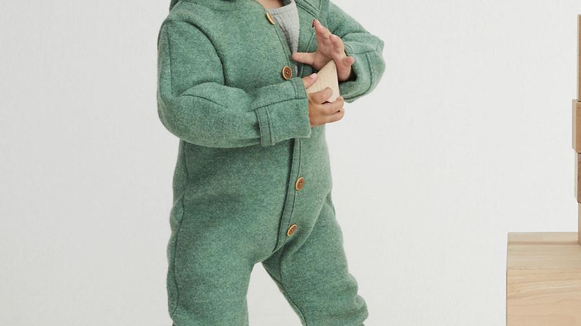 hessnatur Baby Walk-Overall aus Bio-Merinowolle - grün - Größe 98