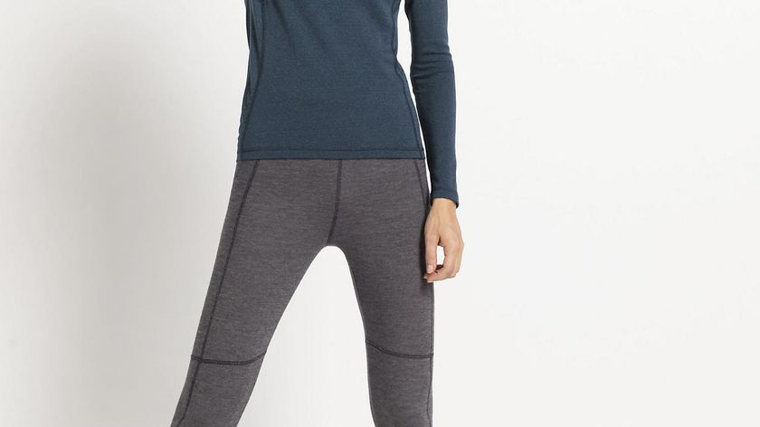 hessnatur Damen-Outdoor Struktur-Funktionsshirt aus Merinowolle mit Seide - blau - Größe 40