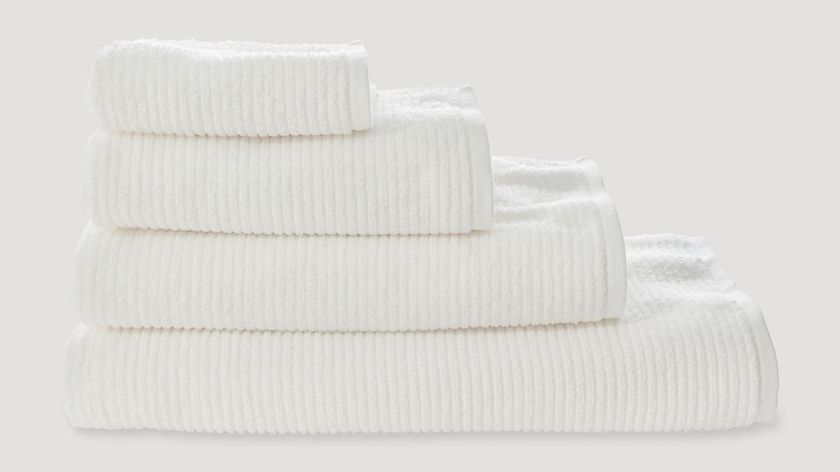 hessnatur Frottee-Handtuch feiner Streifen aus Bio-Baumwolle - weiß - Größe 30x50 cm