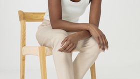 hessnatur Damen Jeans HANNA High Rise Mom aus Bio-Baumwolle mit Hanf - natur - Größe 27/32