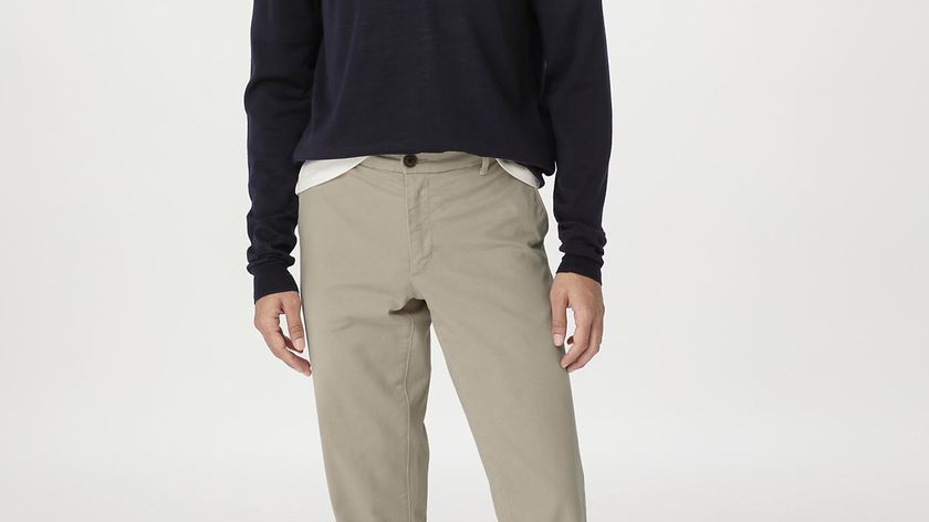 hessnatur Herren Chino LENN Regular aus Bio-Baumwolle - beige - Größe 48