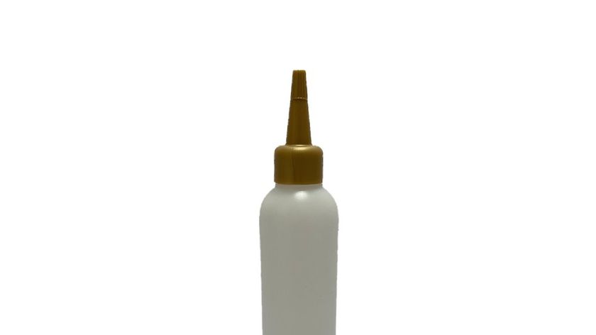 100 ml Leerflasche HDPE inkl. Tropferspitze gold