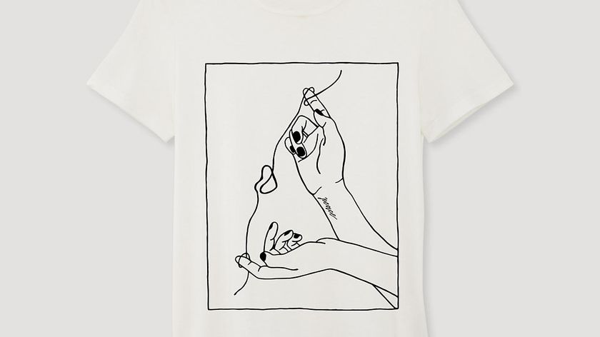 hessnatur Damen Peace-Shirt hiermitmir aus Bio-Baumwolle - weiß - Größe 42