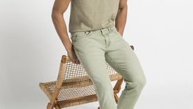 hessnatur Herren Jeans Jasper mineralgefärbt Slim Fit aus Bio-Denim - grün - Größe 31/30