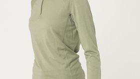 hessnatur Damen-Outdoor Funktionsshirt aus Bio-Merinowolle mit Seide - grün - Größe 36