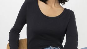 hessnatur Damen Softrib Langarmshirt Slim aus Bio-Baumwolle mit TENCEL™ Modal - schwarz - Größe 42